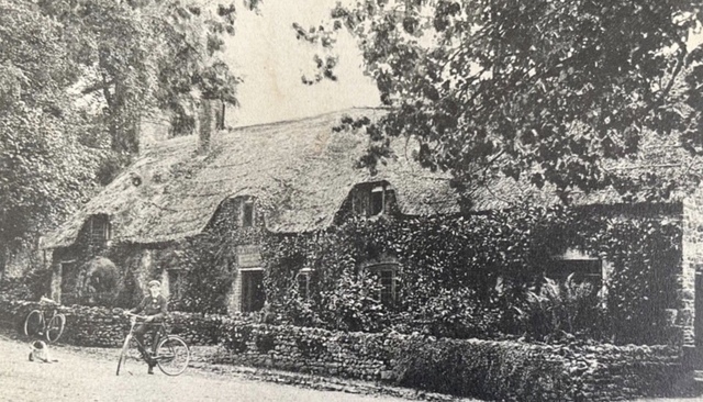 Tigers Head, Rampisham