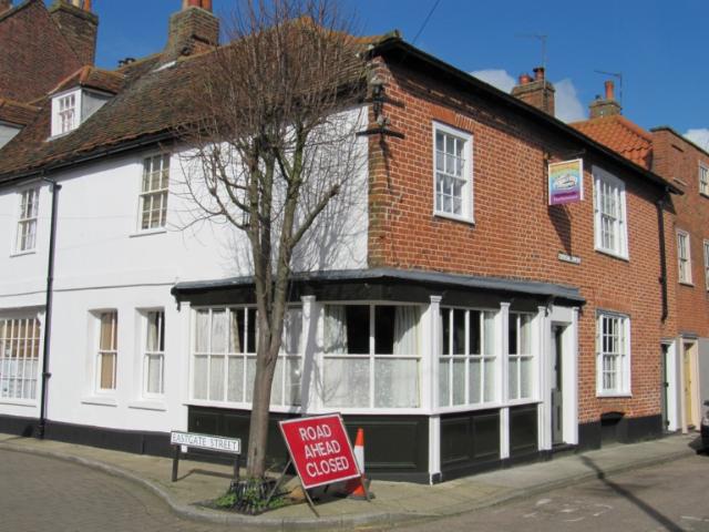 Half Moon, Harwich