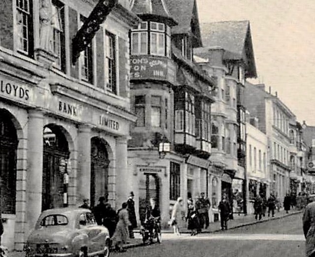 The Dolphin, Winchester