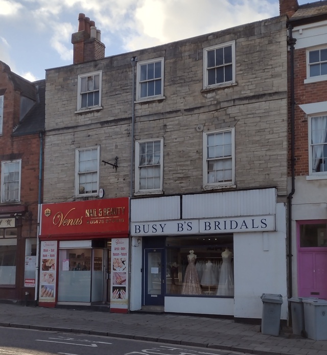 Blue Dog, Grantham