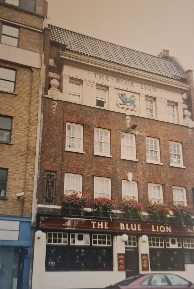 Blue Lion, WC1