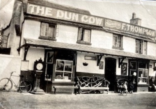 Dun Cow, Pathlow