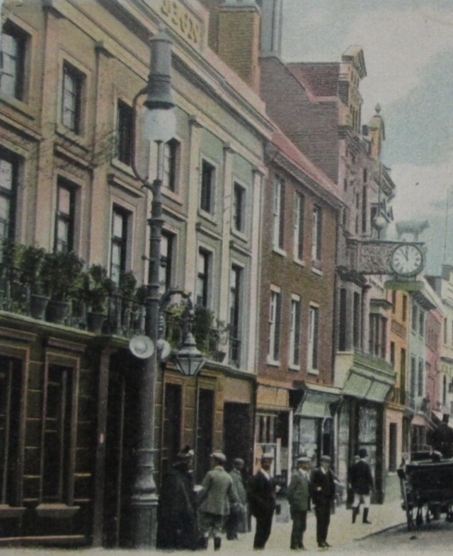 Red Lion, Bedford