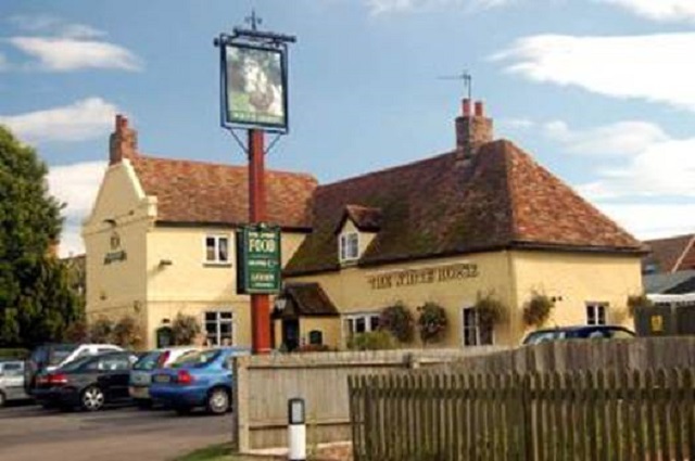 White Horse, Broom White Horse, Broom