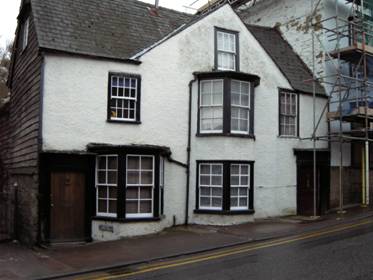 Old White Lion, Kington
