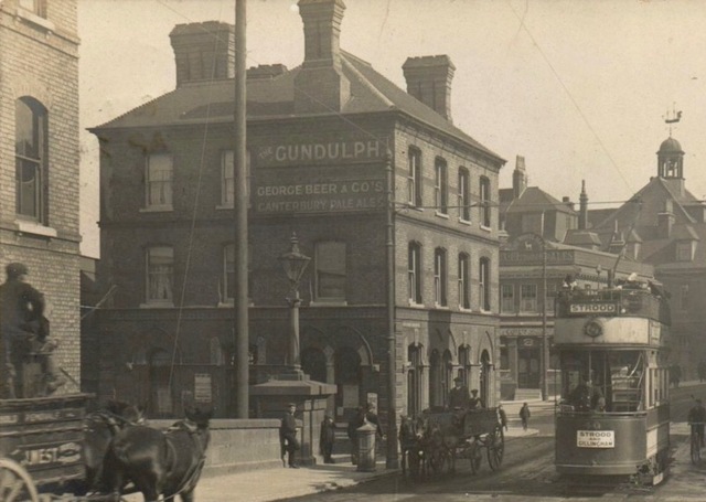 The Gundulph, Rochester