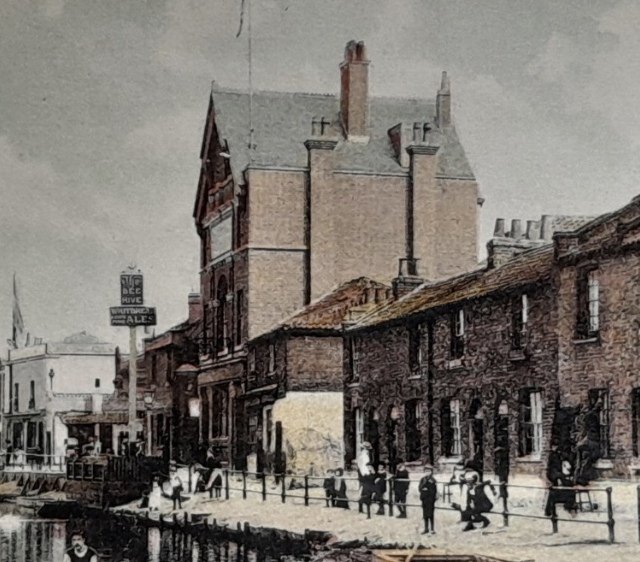 The Beehive, Clapton, E5