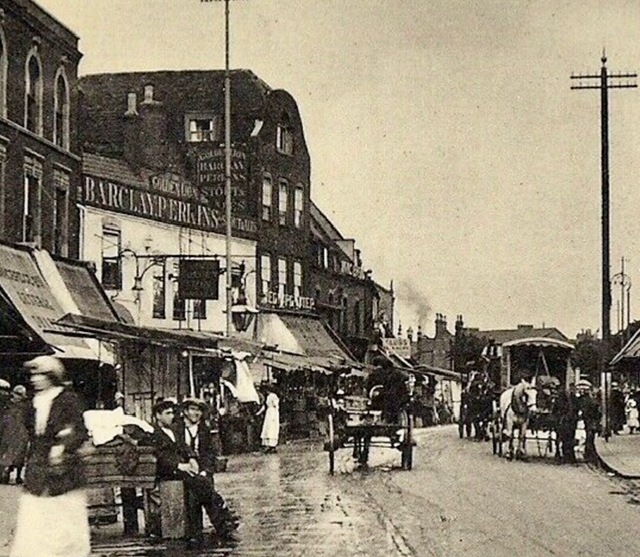 Golden Lion, Lower Edmonton
