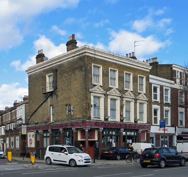 Swakeley Hotel, Shepherd's Bush Swakeley Hotel, Shepherd's Bush