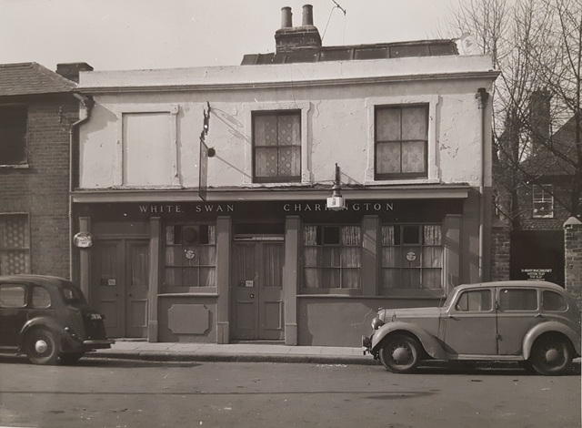 White Swan, Chiswick White Swan, Chiswick
