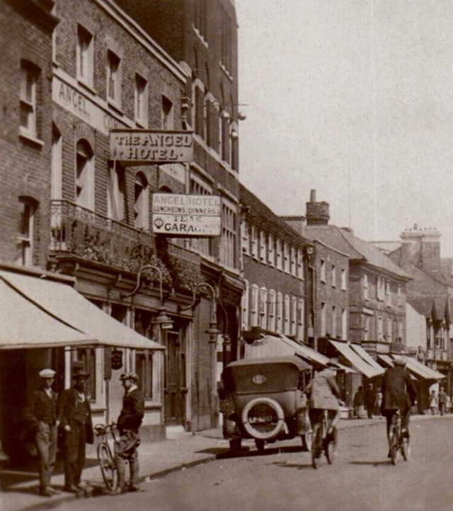 The Angel, Staines