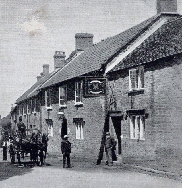 Manor Arms, North Perrott Manor Arms, North Perrott