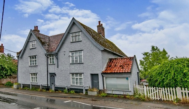 Elephant & Castle, Eyke